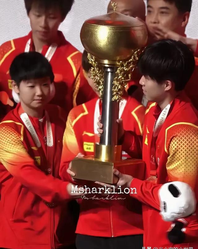 九游体育娱乐-&quot;运动员在赛场边的温暖瞬间感动人心&quot;